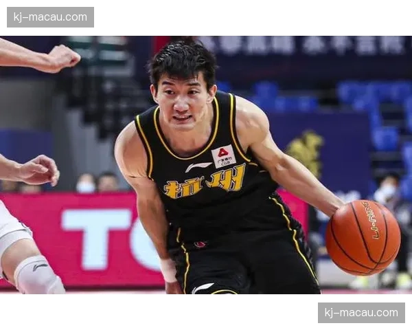 广厦孙铭徽140次助攻领跑本土 战术复盘展现组织核心价值