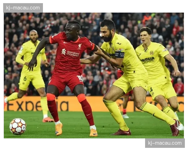 比利亚雷亚尔全攻全守战术见效 若补强中卫可期更好成绩